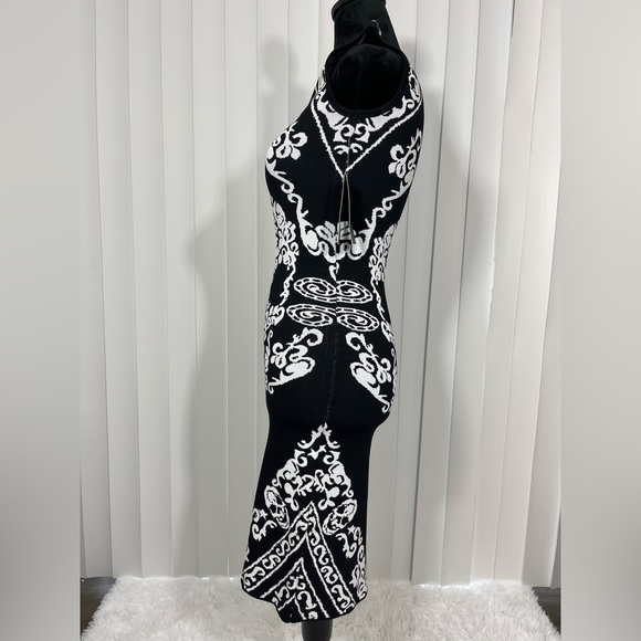 NEIMAN MARCUS x LINE Brocade Skull Print Knit Sweater Bodycon Dress Black XS - Picture 3 of 9